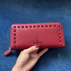 VALENTINO BY MARIO VALENTINO‎ Grace
Dollaro Leather Continental Wallet